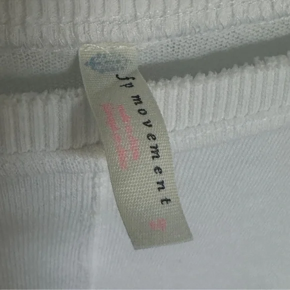 Free People Lightweight Oversized White Cropped Pullover - Picture 3 of 5